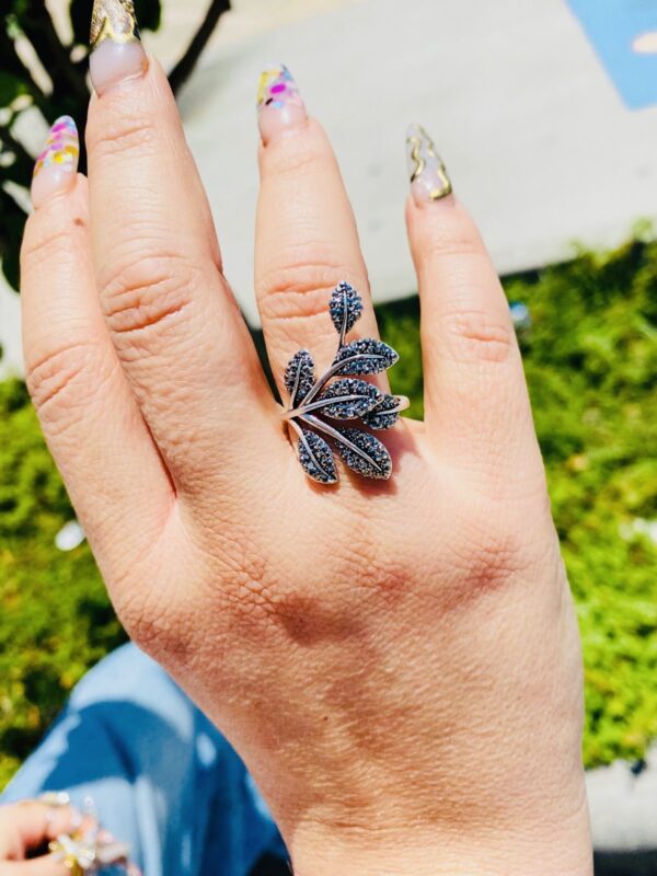 RiNG  BLING ROMI