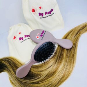 BRUSH  HAIR