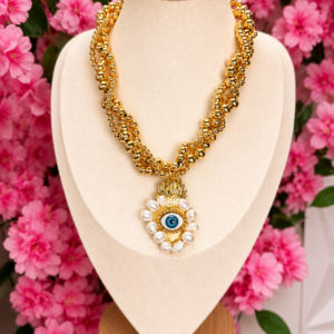 COLLAR TRENZA CORAZON OJO PERLAS